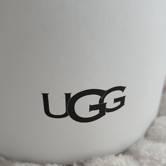 UGG Pink Blush Earmuffs - Picture 2 of 4